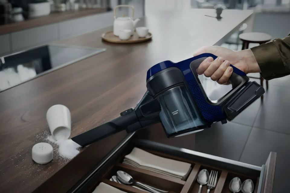 Siemens VSM120B Dikey Süpürge